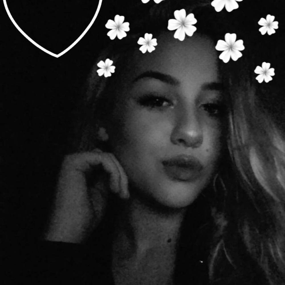 Meet your Posher, Ellie